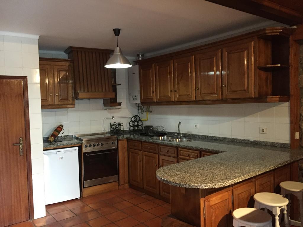 Casinha Das Cortes Apartment วีลาโนวา เด เซอร์เวย์รา ภายนอก รูปภาพ